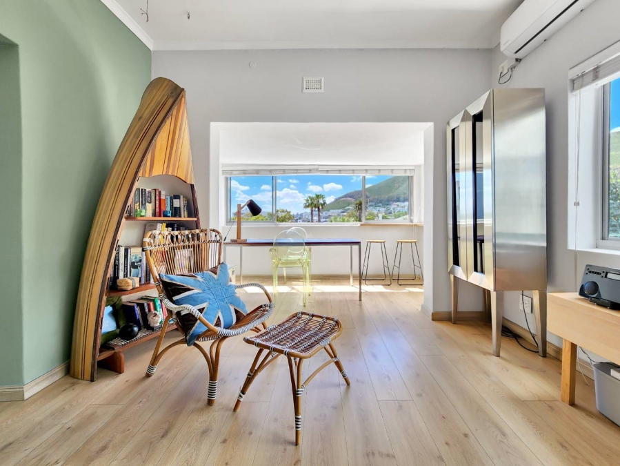 1 Bedroom Property for Sale in Sea Point Western Cape